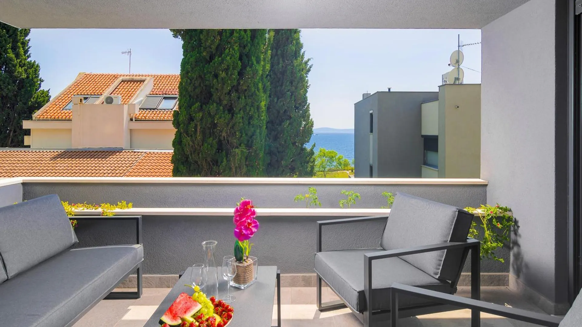 Lux Holiday Apartment On Kasuni Beach In Split