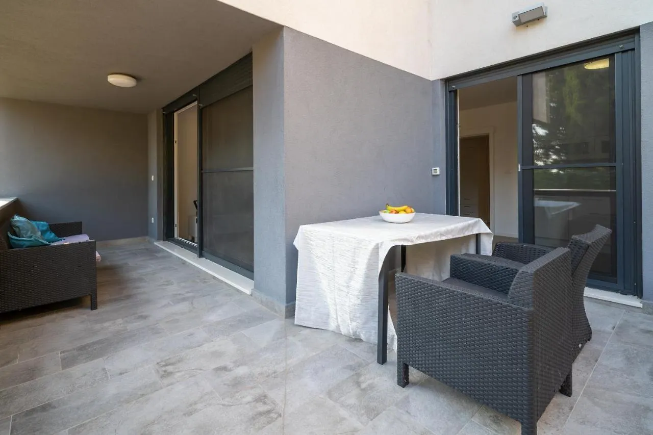 Lux Holiday Apartment On Kasuni Beach In Split