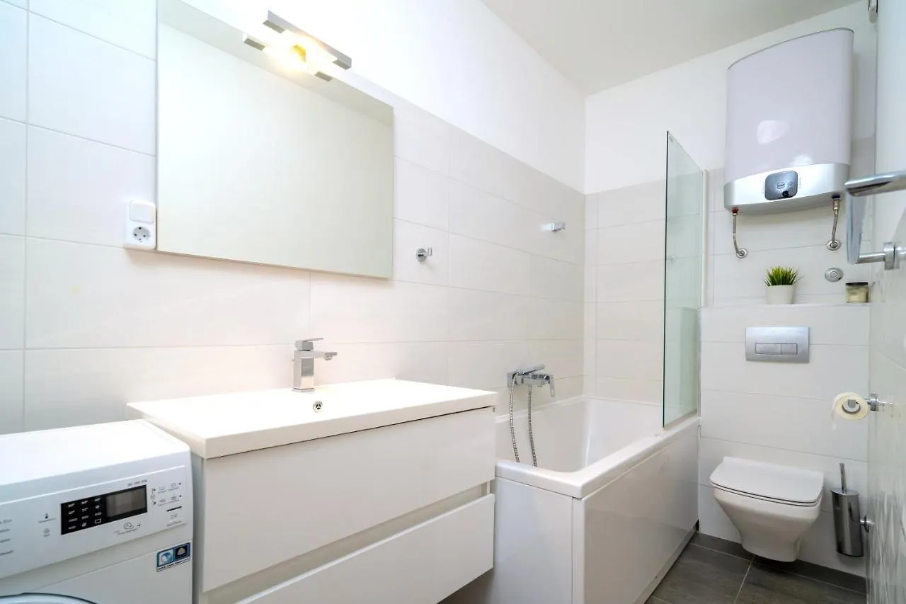 Lux Holiday Apartment On Kasuni Beach In Split