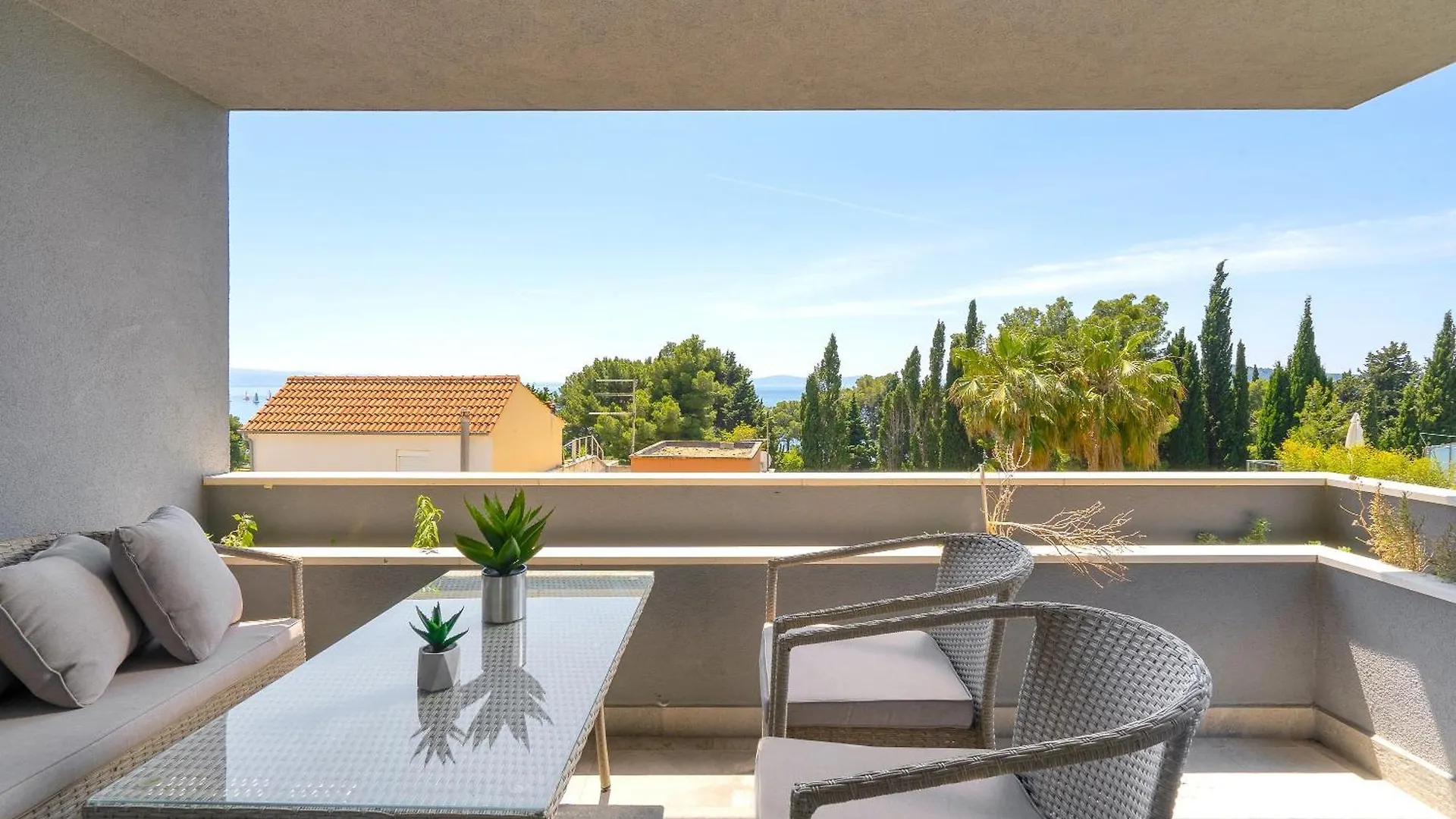 Lux Holiday Apartment On Kasuni Beach In Split 0*,