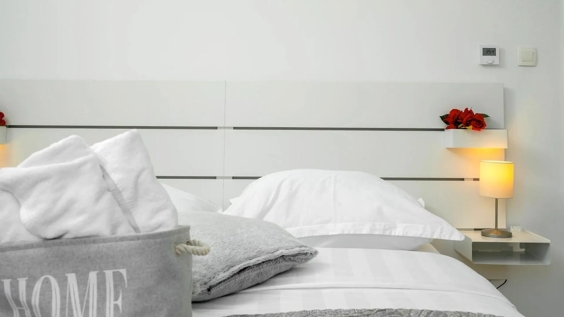 Lux Holiday Apartment On Kasuni Beach In سبليت