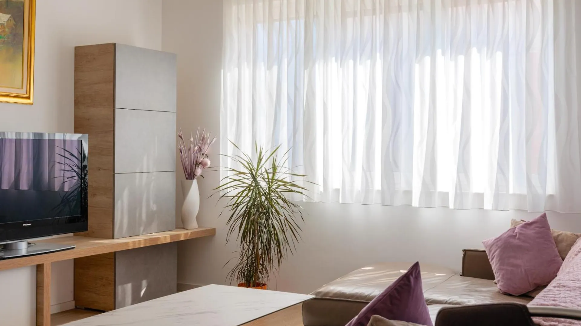 Lux Holiday Apartment On Kasuni Beach In Split 0*,  Croacia