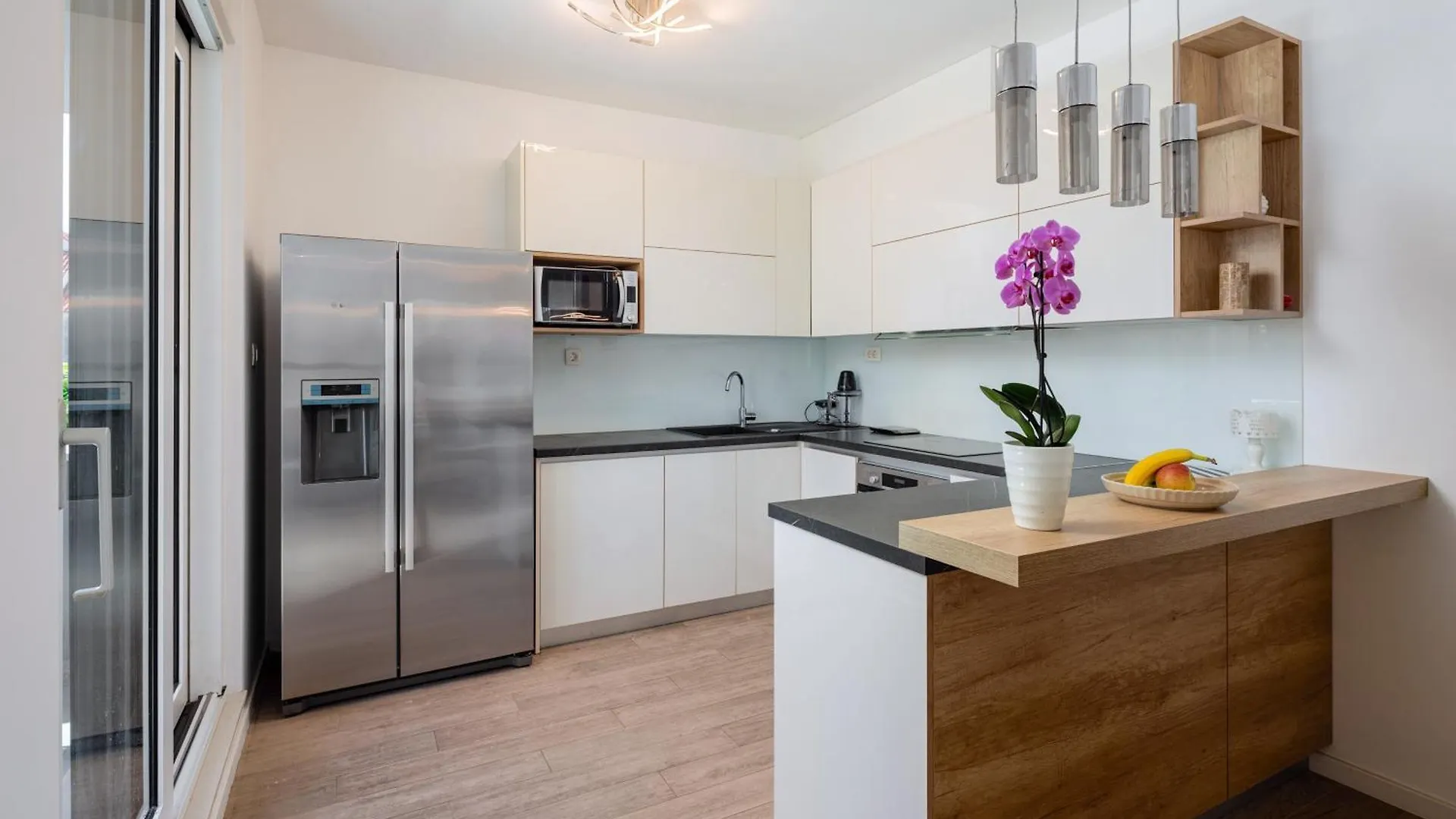 Lux Holiday Apartment On Kasuni Beach In سبليت